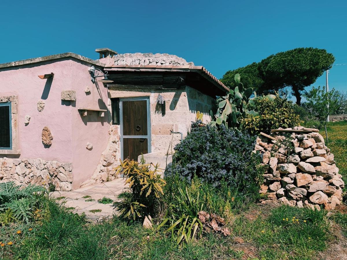 Trullo Contrada Stracca Casa de hóspedes Alliste Exterior foto