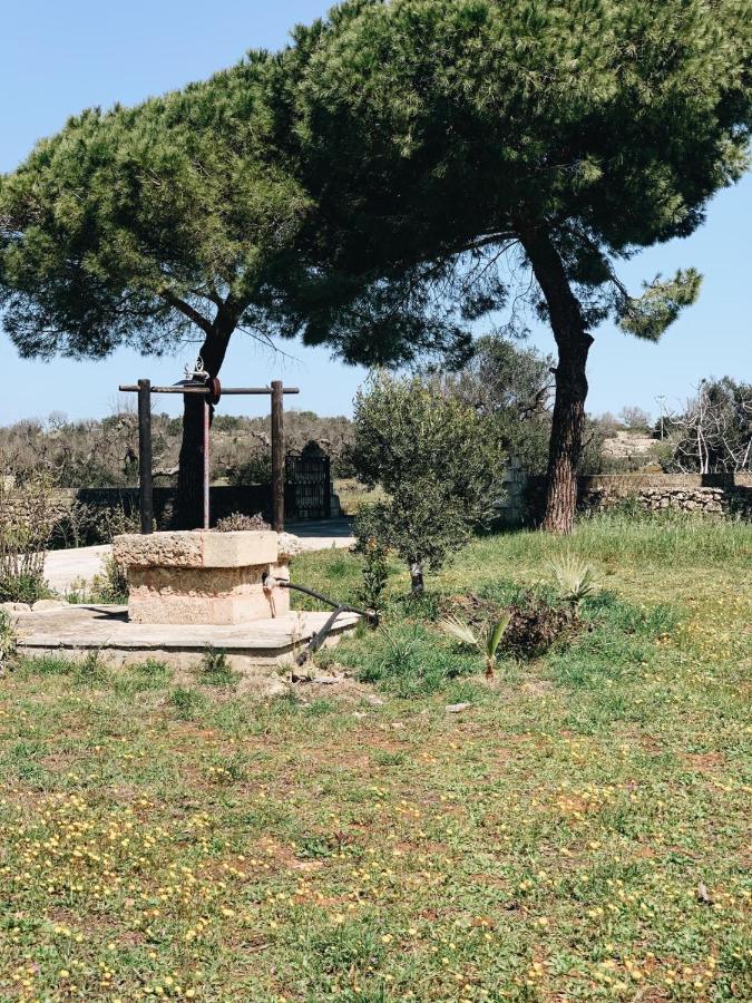 Trullo Contrada Stracca Casa de hóspedes Alliste Exterior foto