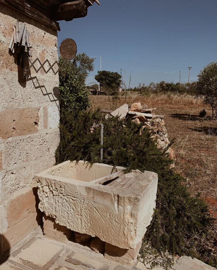 Trullo Contrada Stracca Casa de hóspedes Alliste Exterior foto