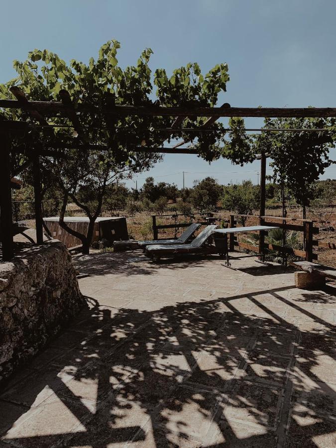 Trullo Contrada Stracca Casa de hóspedes Alliste Exterior foto