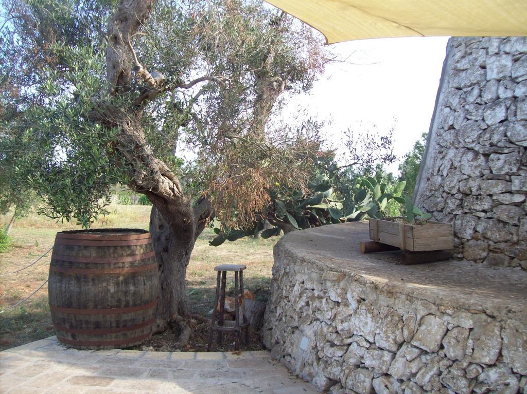 Trullo Contrada Stracca Casa de hóspedes Alliste Exterior foto