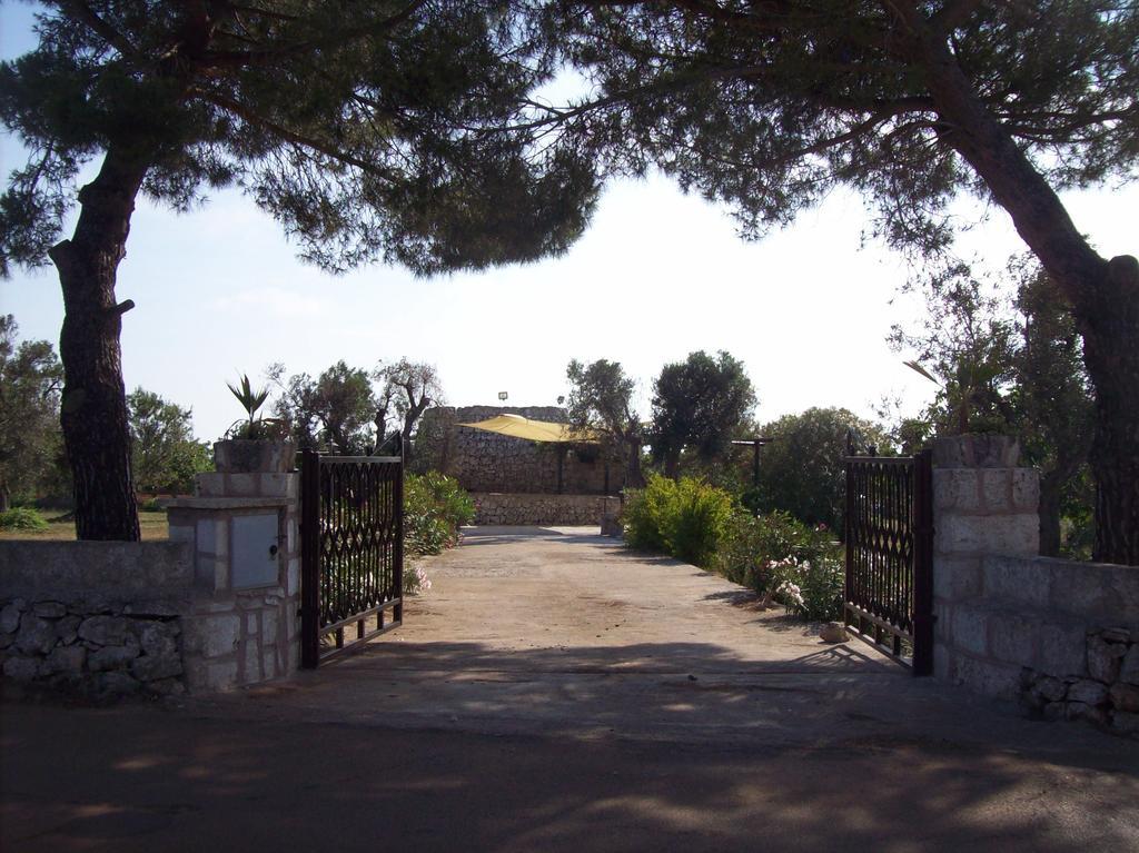 Trullo Contrada Stracca Casa de hóspedes Alliste Exterior foto