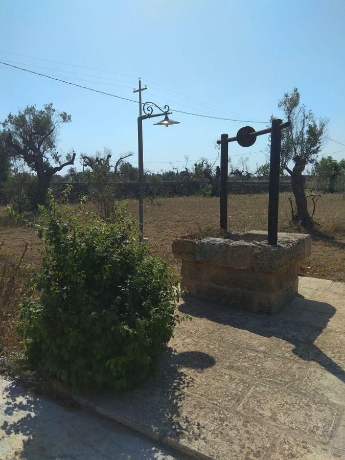 Trullo Contrada Stracca Casa de hóspedes Alliste Exterior foto